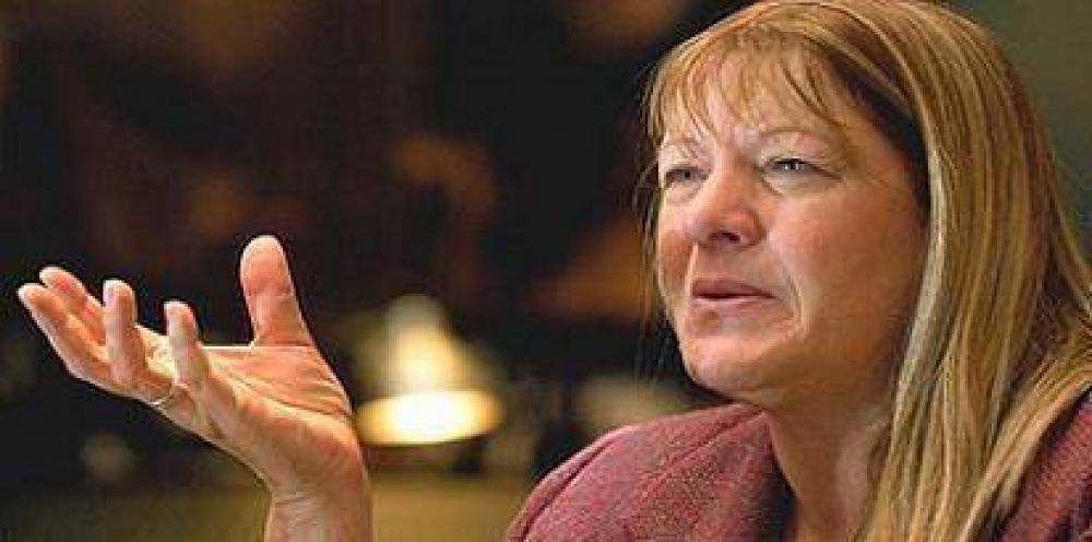 Stolbizer junt� al Gen y mand� mensajes a la UCR y a Solanas