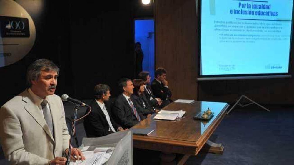 Anuncian m�s presupuesto para 2011