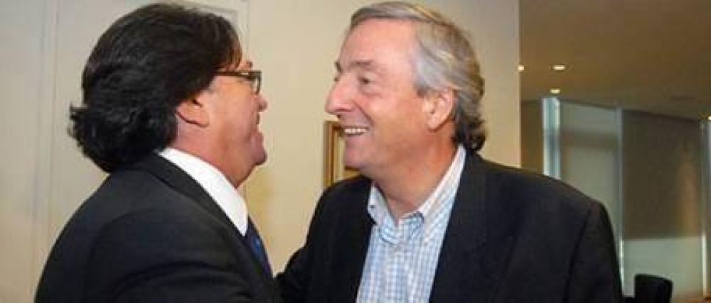 Guastavino: "No pod�a homenajear a Kirchner con un okupa en el Senado"