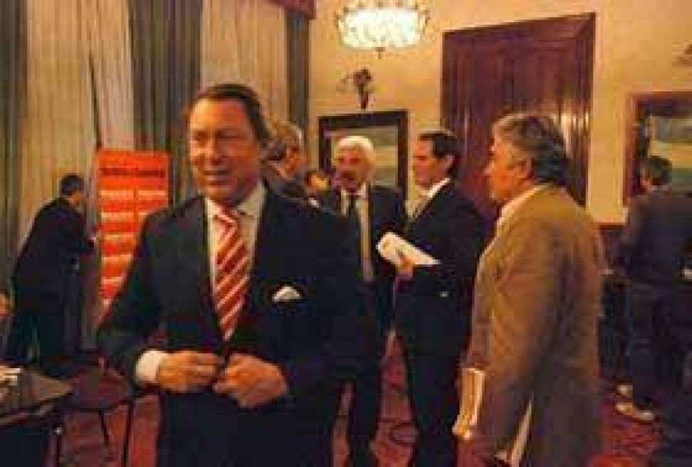 El proyecto oficial de Polic�a Comunal sin aceptaci�n en el �Grupo de los 8�
