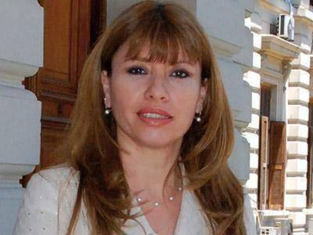 AVELLANEDA: Litza: �A la Presidenta la veo preparada para continuar este proceso�