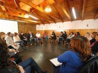 Judiciales de Santa Cruz es sede regional de capacitaci�n en Salud Laboral