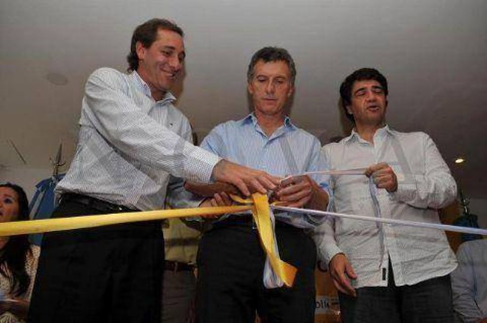 Macri pas� por La Plata y asegur� que Julio Garro �va a ser nuestro intendente en 2011�
