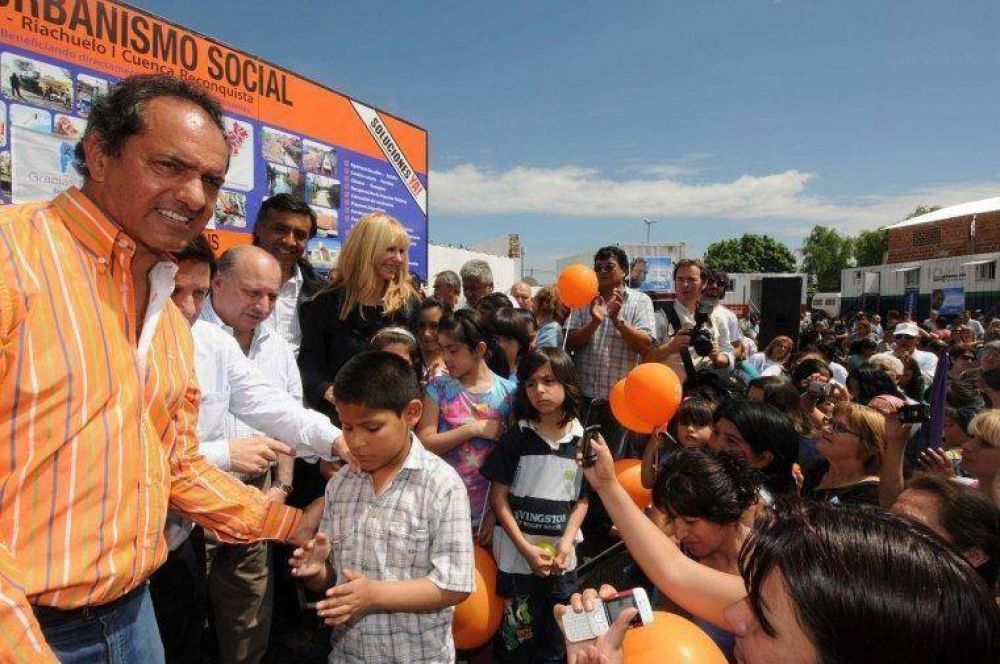 SCIOLI RECONOCIO LABOR DE KIRCHNER, SUPERVISO OBRAS EN LANUS Y AGRADECIO A DIAZ PEREZ