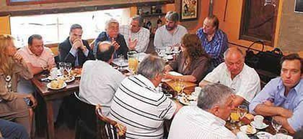 Justicialismo Rionegrino se reunieron en Roca y emiti� declaraci�n en apoyo a Cristina