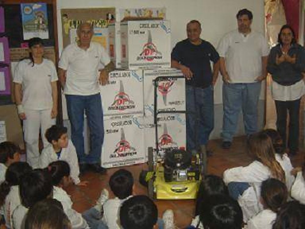 Donaci�n de Cargill a la escuela 26
