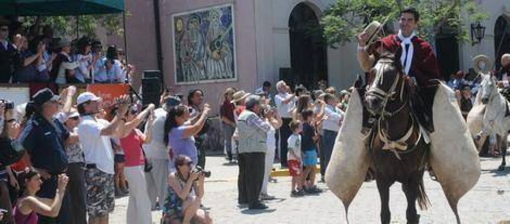 El gobernador de Salta Juan M.Urtubey particip� de la Fiesta de la Tradici�n en San Antonio de Areco