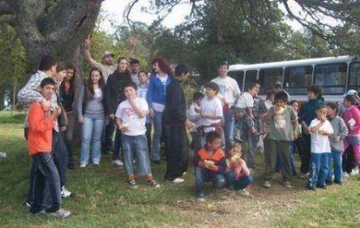 Los Chicos en Situaci�n de Calle del programa �Ac� hay Bondi� Salieron de paseo