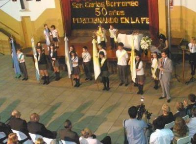 Ghi particip� del aniversario de dos escuelas de Mor�n