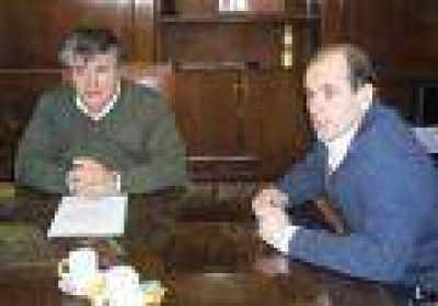 Acueducto Mones Caz�n Zurro recibi� a Coriale 