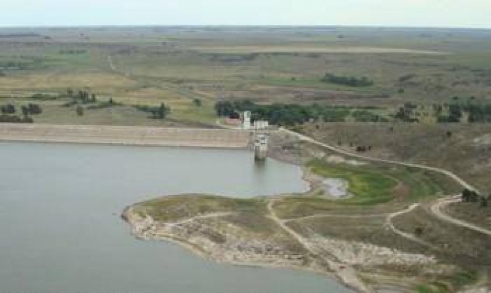 Proponen hacer hincapi� en la gesti�n del agua antes que en la construcci�n de �obras fara�nicas�