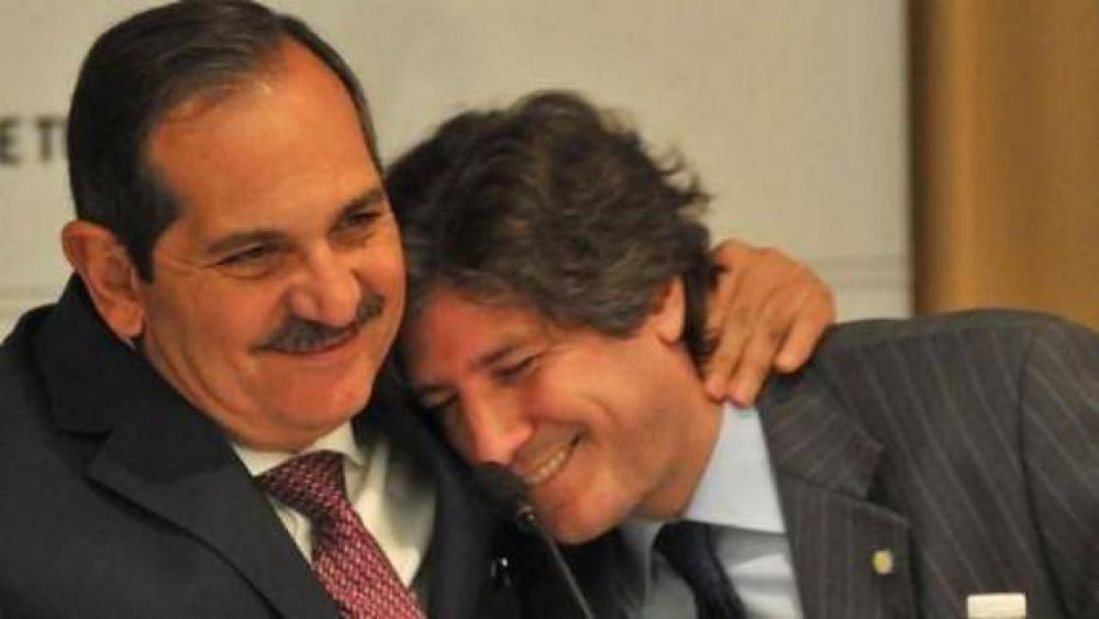 Alperovich dice que la oposici�n busca la quiebra de las provincias