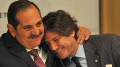 Alperovich dice que la oposici�n busca la quiebra de las provincias