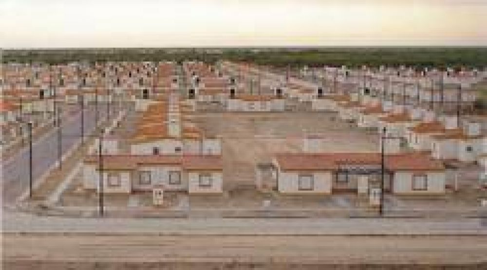 Hay unas 1.400 viviendas para ser entregadas hasta fin de este a�o
