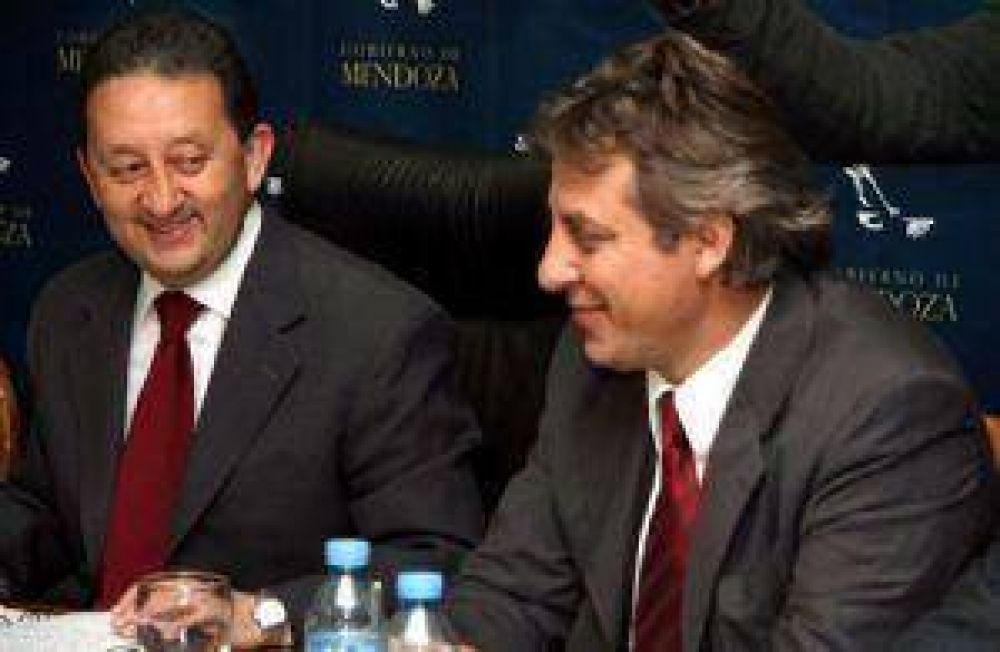 Jaque pidi� unidad a los intendentes
