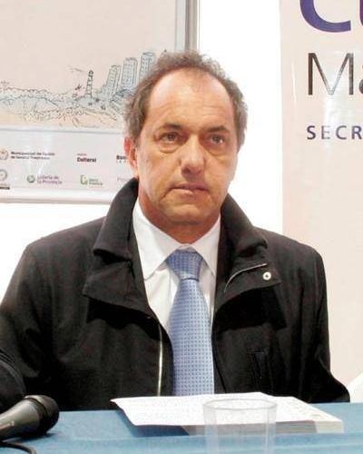 Scioli evit� la inflaci�n y el futuro del PJ: habl� s�lo de cine y turismo