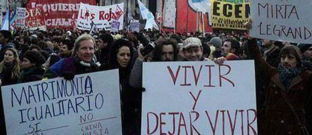 Vilma Ibarra y Claudio Morgado en Mor�n