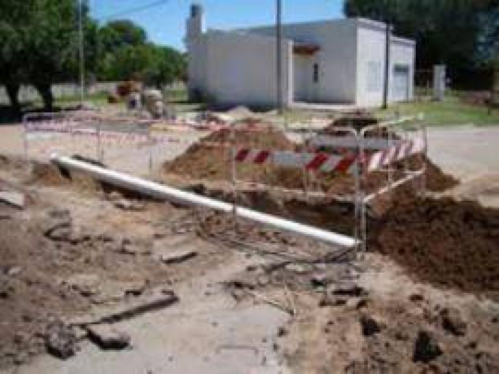 Ampliaci�n Red Cloacal Absa y el gobierno de Salliquel� iniciaron obras de ampliaci�n de la red 