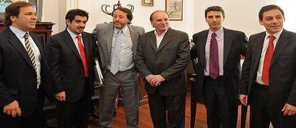 Arl�a admiti� que presupuesto ser� modificado en Legislatura