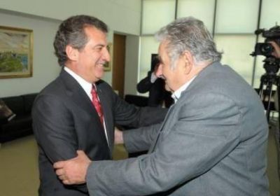 Urribarri resalt� el valor del intercambio comercial con Uruguay