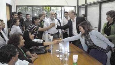 Inician el proceso de paritarias del sector p�blico provincial