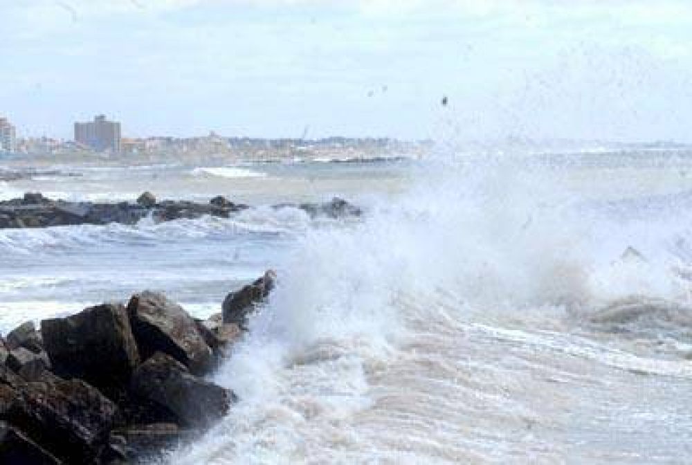 El viento del sudoeste intensific� la pleamar