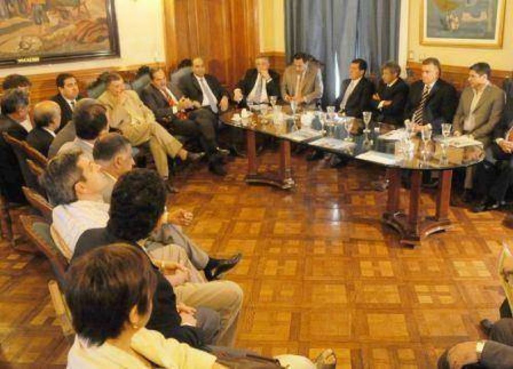 "El Presupuesto sirve para que el gobierno haga lo que la gente vot�"