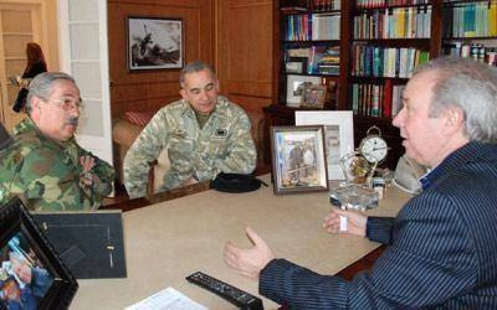Peralta prev� conflictos sociales por el �condimento pol�tico� electoral