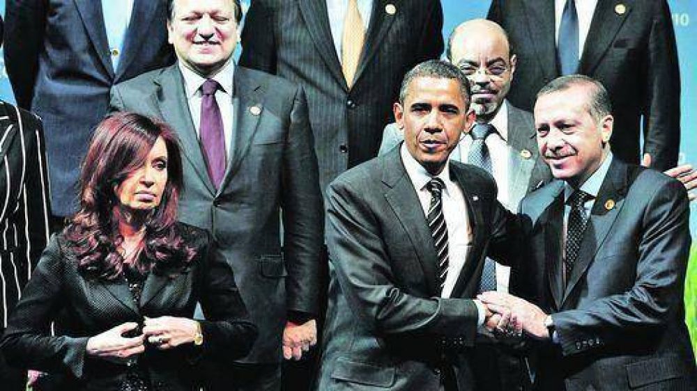 La Presidenta, activa en el G-20, pero pendiente de lo que pas� en Argentina