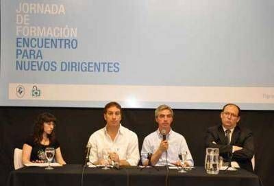 Meoni particip� del encuentro "Nuevos liderazgos para la Argentina que viene" 