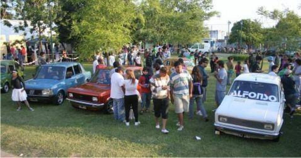Secretar�a de Cultura y Educaci�n  El Municipio contin�a los preparativos de la Fiesta del Autom�vil
