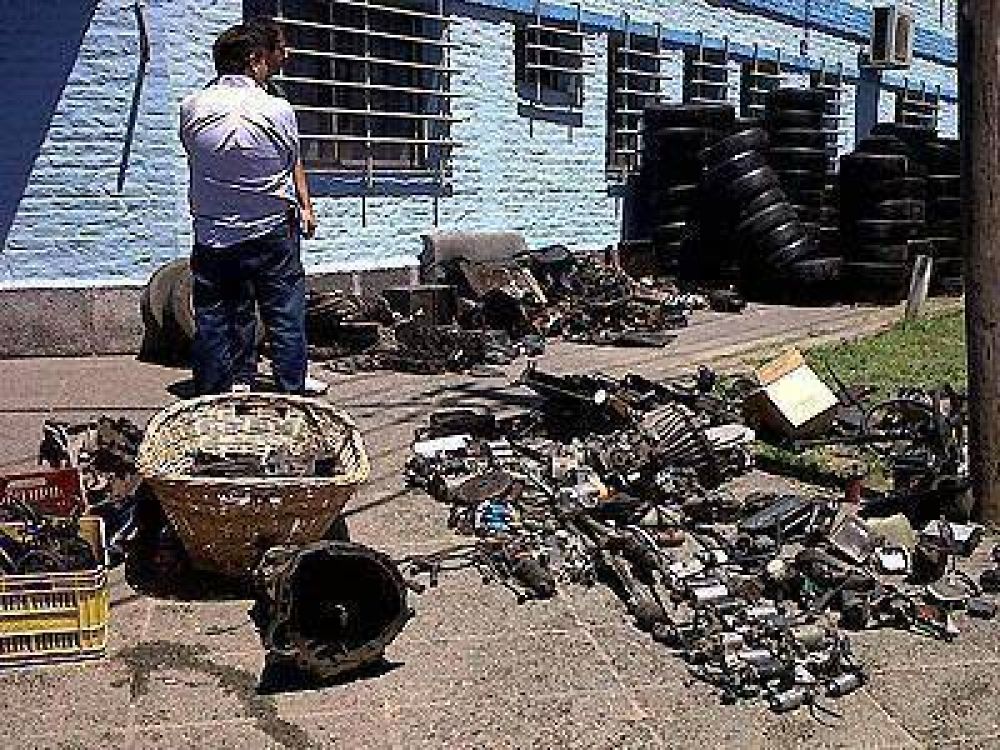  LOMAS | INCAUTARON M�S DE 1500 AUTOPARTES