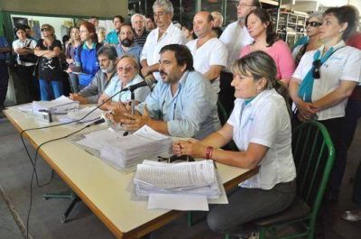 Agua: Respaldan a la Coopi y quieren que se resuelva la situaci�n contractual del servicio