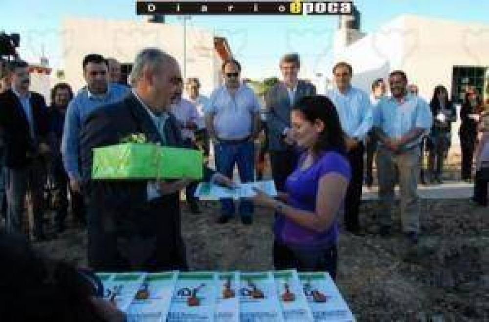 El Gobernador avizora un escenario tortuoso