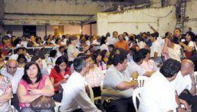 La mesa de la convenci�n de la UCR definir� el 27 si apoya a Urtubey