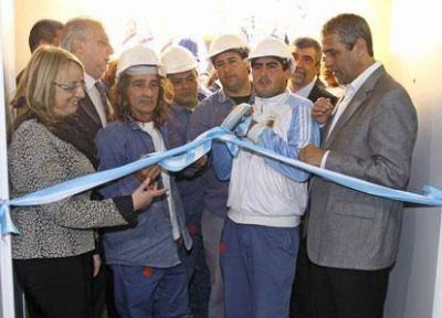 La Ministra Alicia Kirchner y Ferraresi reinauguraron la Unidad Sanitaria N� 18