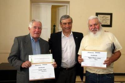 SAN VICENTE  Reconocieron a Adultos Mayores de San Vicente que participaron en lo Juegos BA 2010