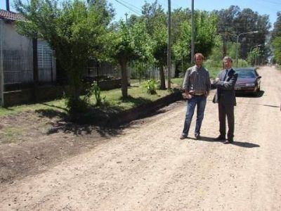 Meoni recorri� las calles de Roca