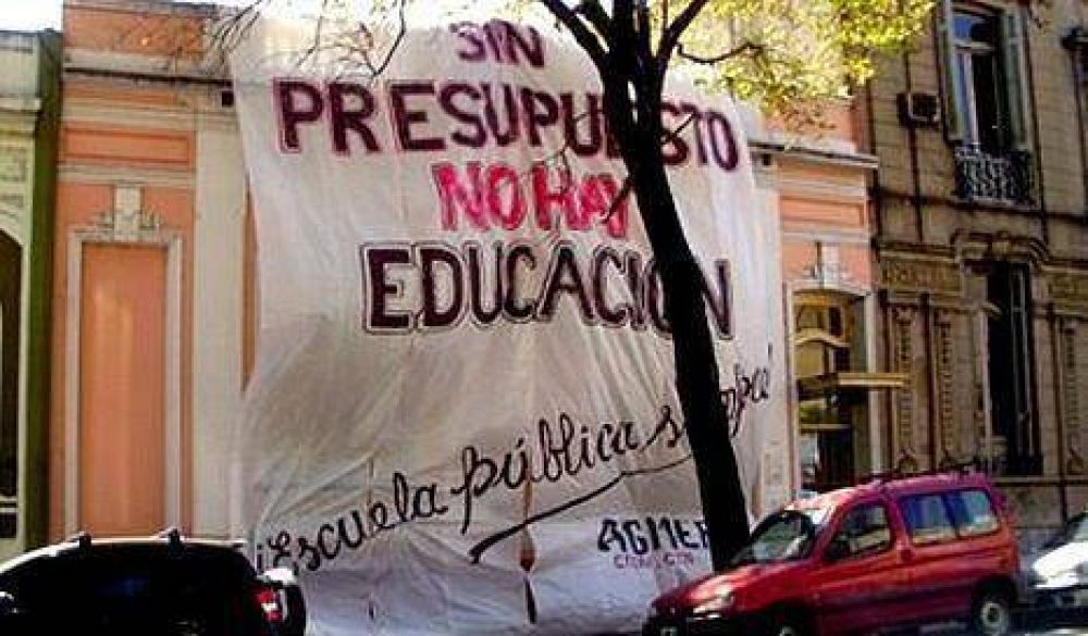 El Congreso de AGMER no defini� paros, pero contin�a su lucha