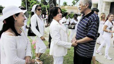 Ra�l Castro asegura que Fidel impulsa los cambios en Cuba