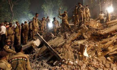 Al menos 60 personas murieron por derrumbe en Nueva Delhi