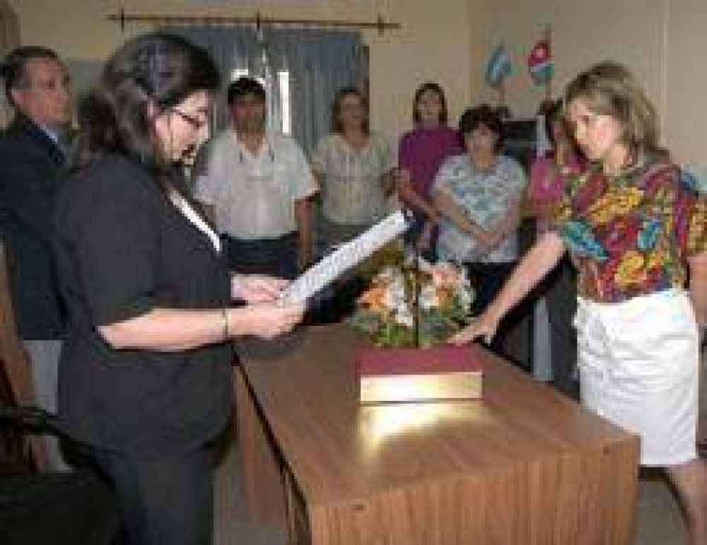 Nueva funcionaria asumi� en Educaci�n