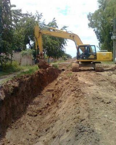 NUEVA OBRA HIDRAULICA EN GLEW 