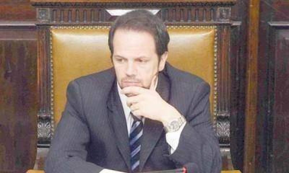 Pago de contratos: tres meses de atraso en la C�mara de Senadores