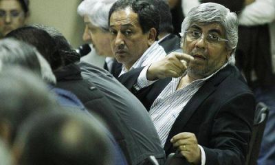 Moyano respald� el proyecto de interferencia sindical en las empresas en el Congreso