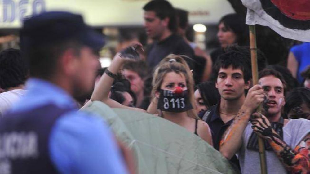 Los estudiantes no pudieron ingresar a la Legislatura