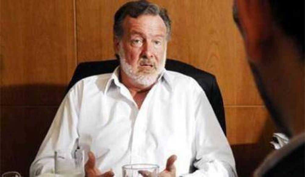 Bielsa: "Ser� candidato en Santa Fe, pero hoy la nafta para ir a un acto la pago yo"