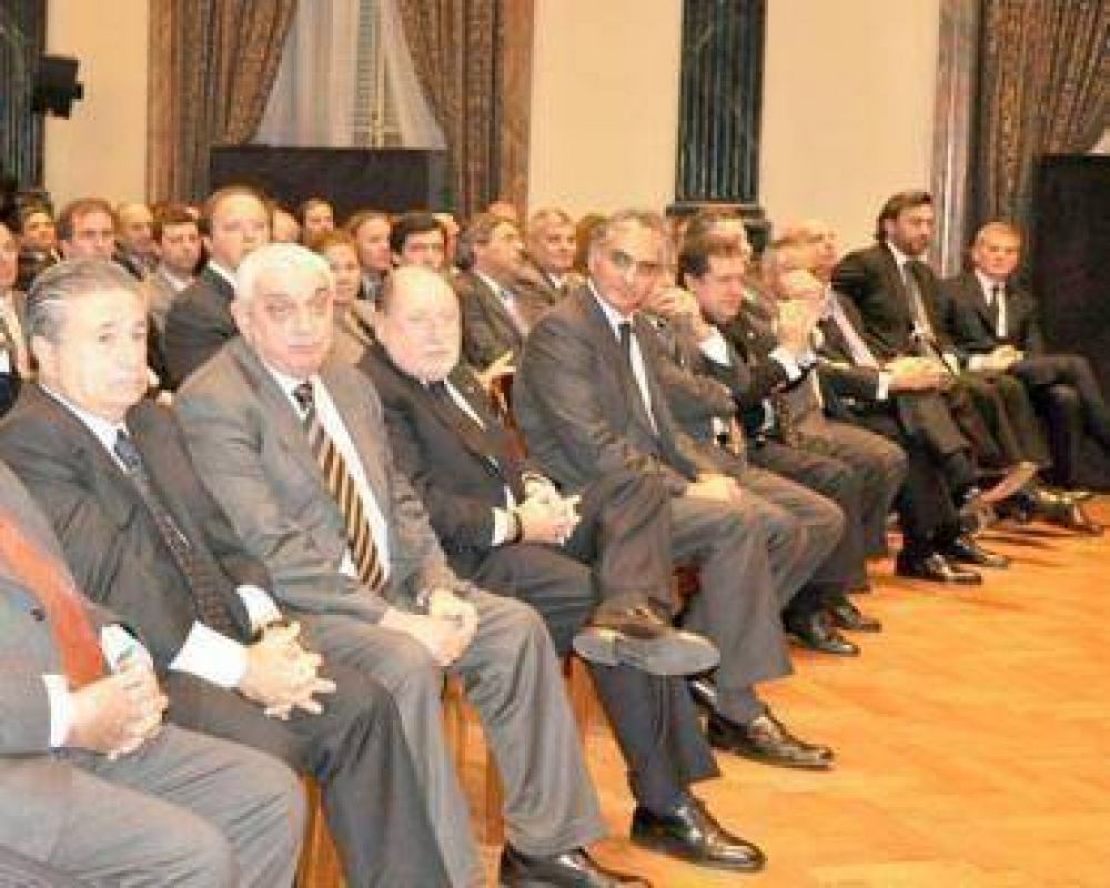 El ex Presidente Duhalde llegar� hoy a la ciudad