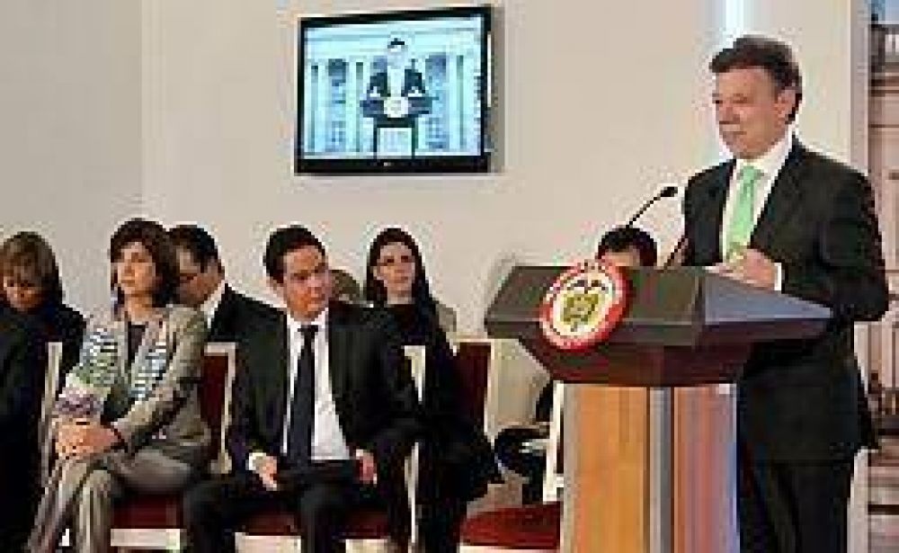 Colombia: al cumplir 100 d�as en el gobierno, Santos destac� los resultados en pol�tica exterior y en seguridad