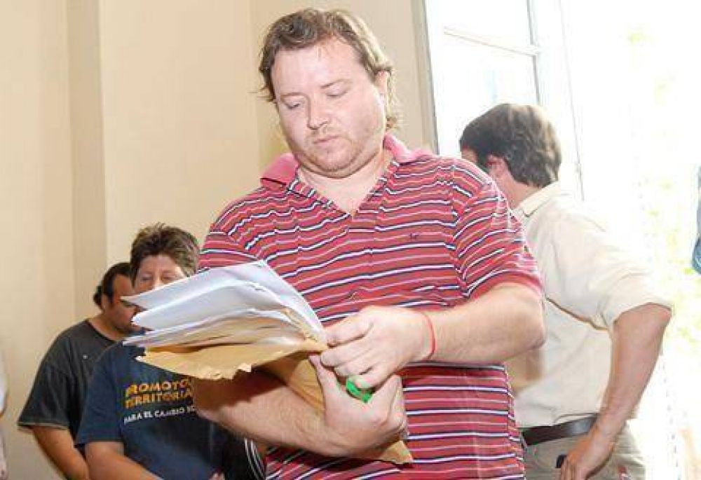 DI�LOGO CON EL FUNCIONARIO �POLO� MIGLIORANZA �La pol�tica no es la herramienta para robarse lotes�